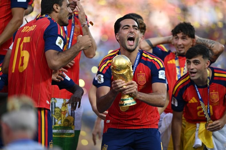 Gianni Infantino pretendía privatizar una parte de la Copa Mundial de Fútbol. Gianni Infantino pretendía privatizar una parte de la Copa Mundial de Fútbol.