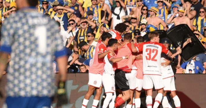 Torneo Clausura: en un duelo de gestos polémicos, Estudiantes eliminó al Central de Di María