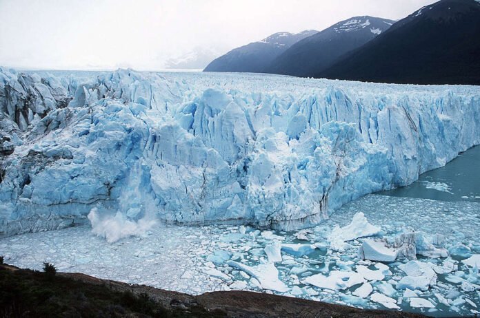 El agua del país en peligro: organizaciones ambientales advierten el riesgo de vaciar la Ley de Glaciares