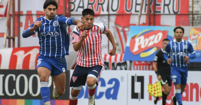El Tomba desperdició un penal y sufrió un tropiezo ante Los Andes