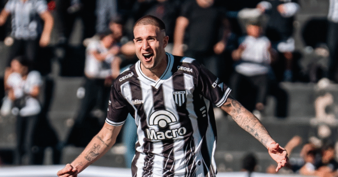 Con un doblete de Agustín Módica, Gimnasia de logró una gran victoria como local
